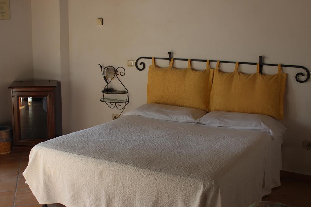 Agriturismo Il Poggiolo Montemerano Rum bild