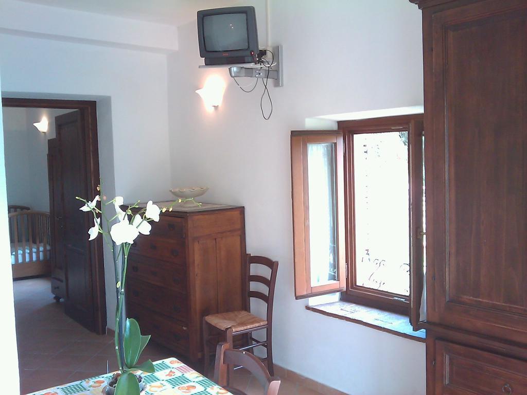Agriturismo Il Poggiolo Montemerano Exteriör bild