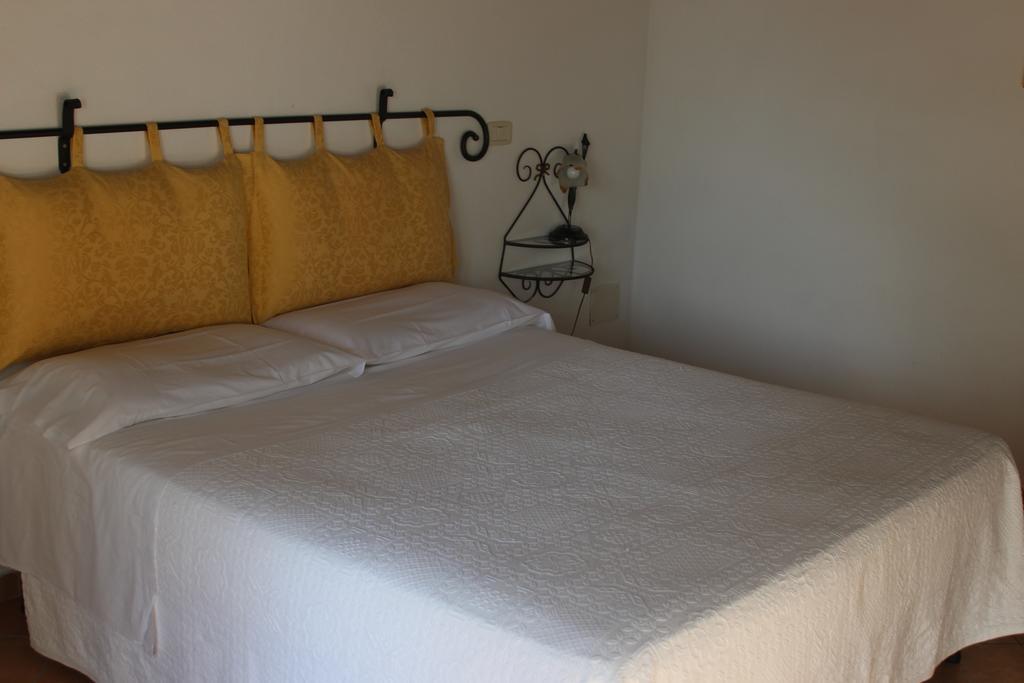 Agriturismo Il Poggiolo Montemerano Rum bild